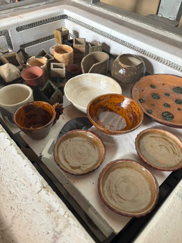 Halihi Pottery Studio